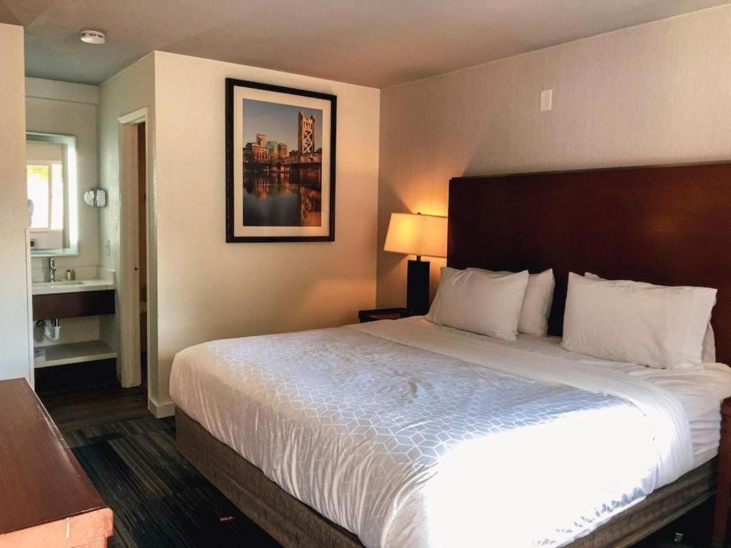 موتيل سانتا كلارا Super 8 By Wyndham San Jose Airport المظهر الخارجي الصورة